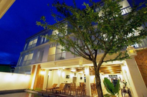 Отель Baan Pimpisa Bangsaray Boutique Residence  Bang Sa-Re